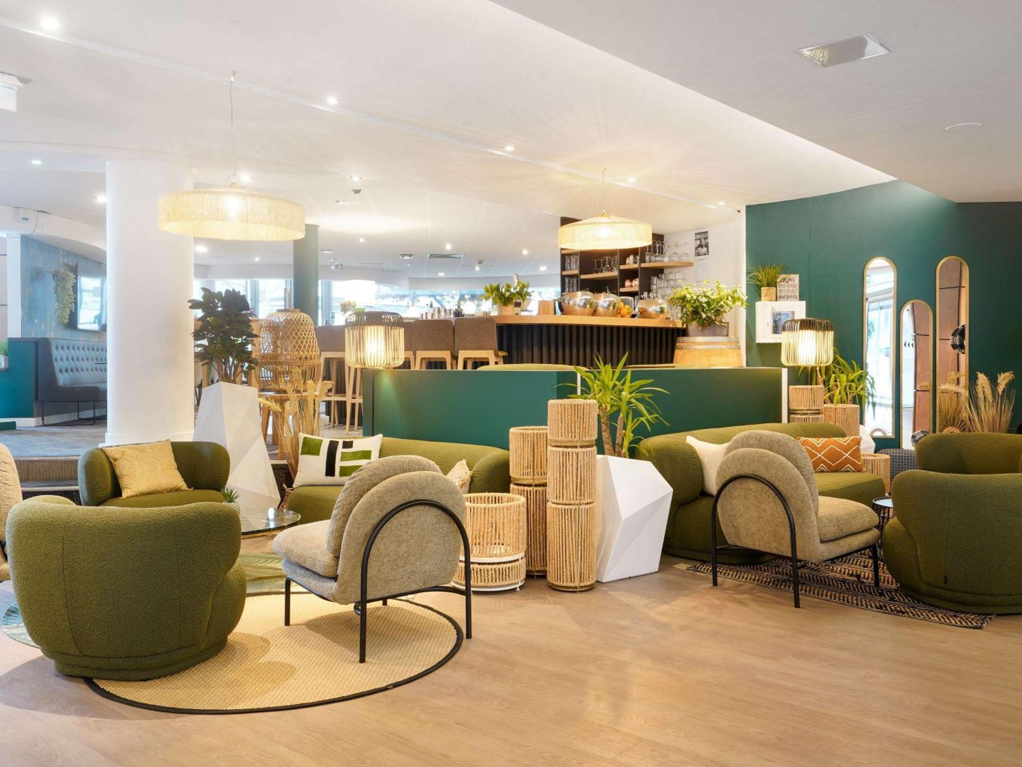 Novotel Paris Charenton Le Pont Esterno foto